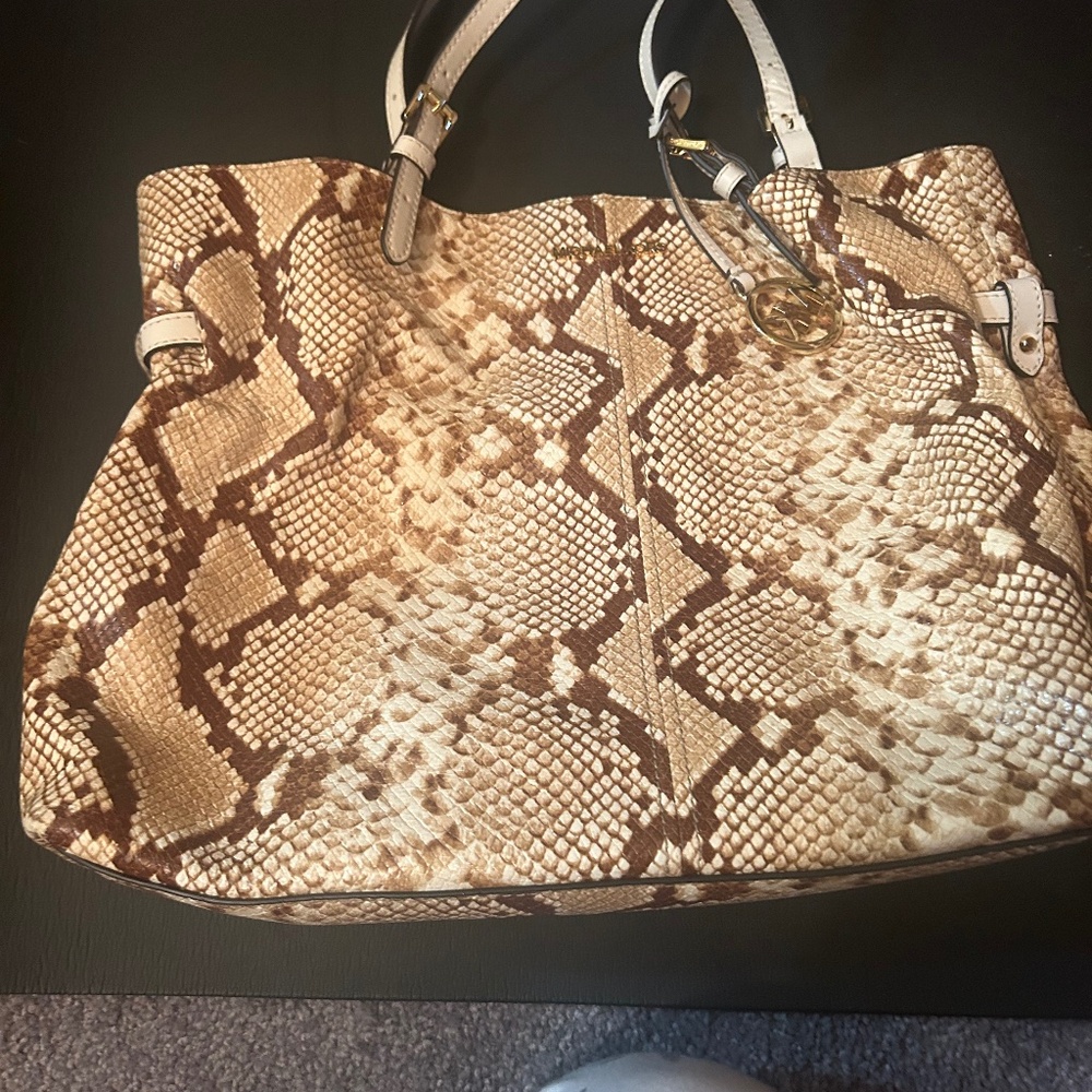 Michael Kord purse